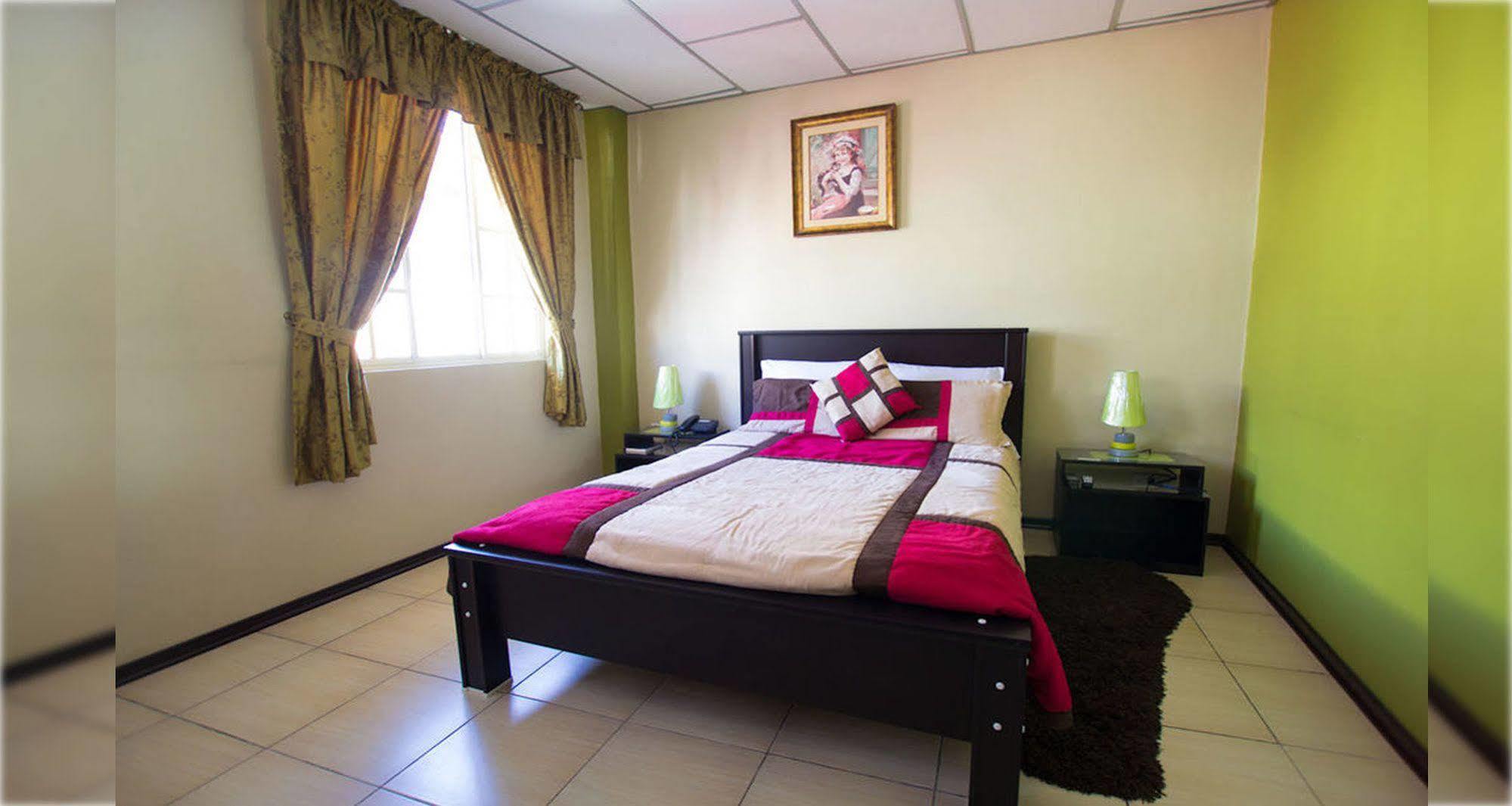 Hotel Las Gardenias Cuenca Eksteriør bilde